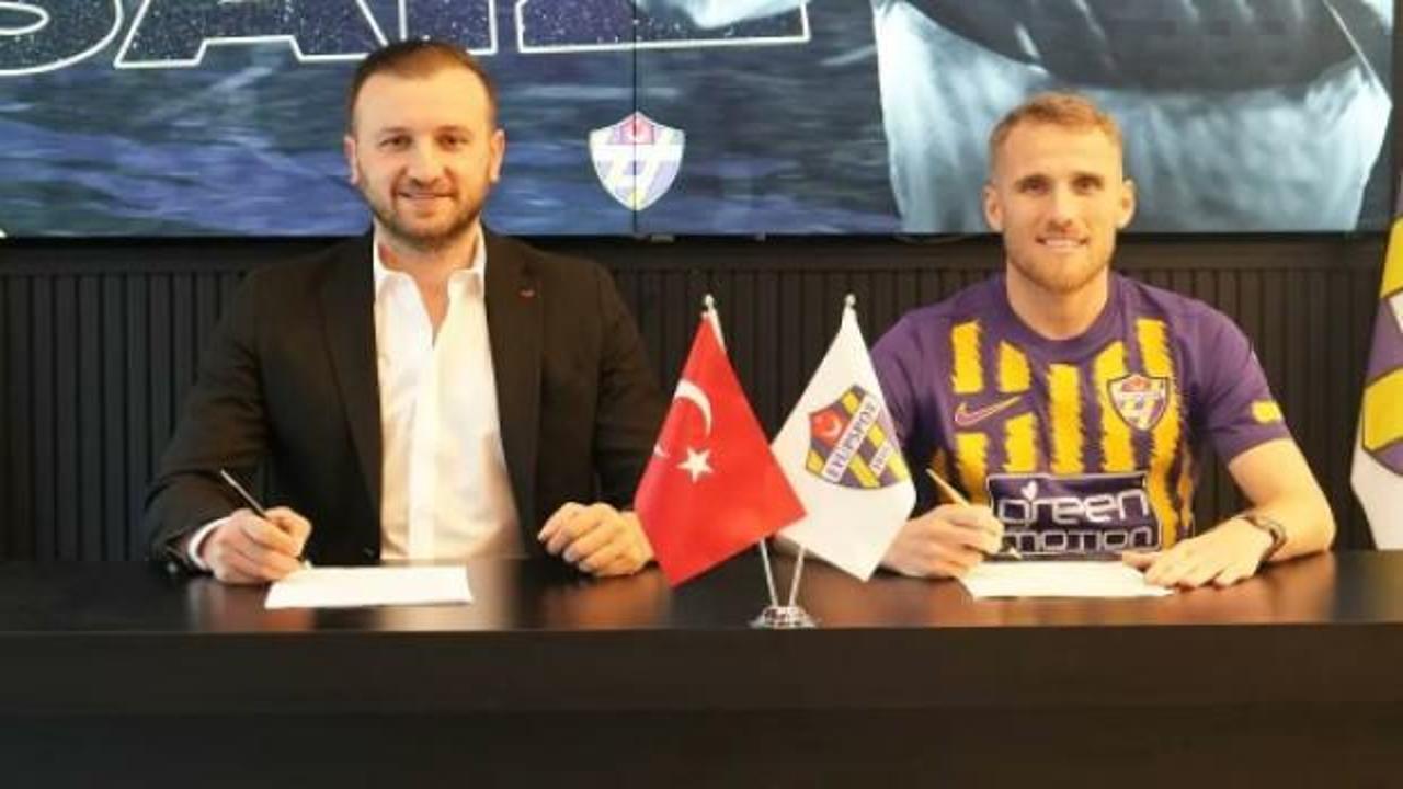 Samuel Saiz, Ey&uuml;pspor'a transfer oldu