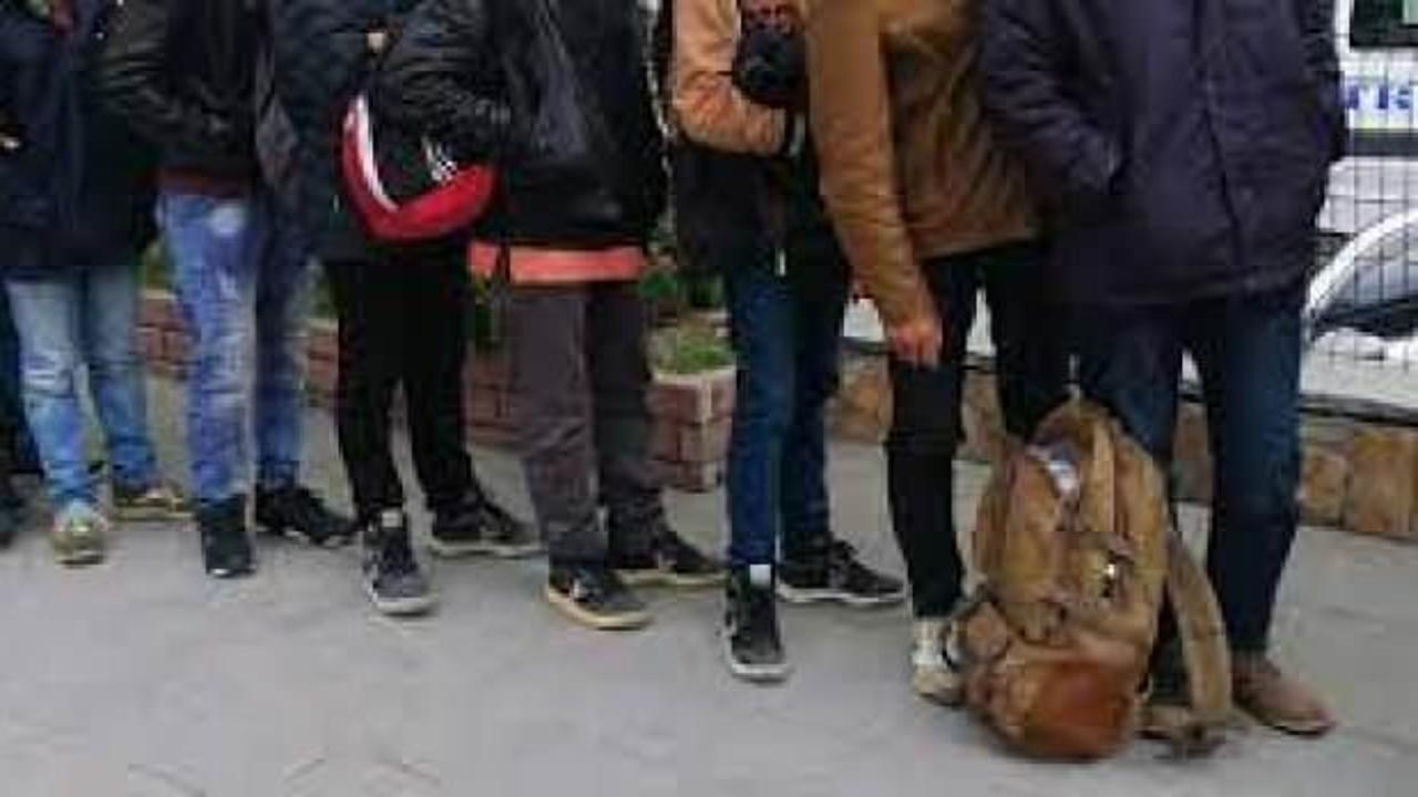 Edirne'de 11 d&uuml;zensiz g&ouml;&ccedil;men yakalandı