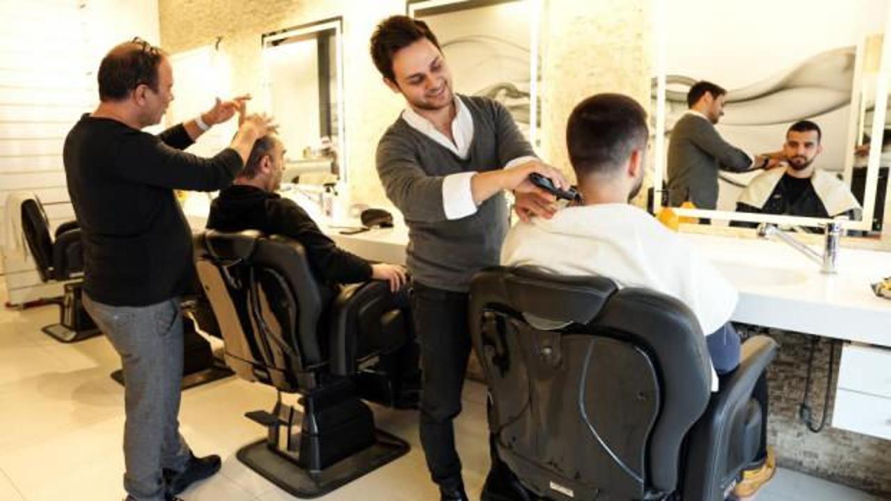 İstanbul'da berber fiyatlarında şaşırtan artış: Bazı semtlerde 500 lirayı g&ouml;rd&uuml;