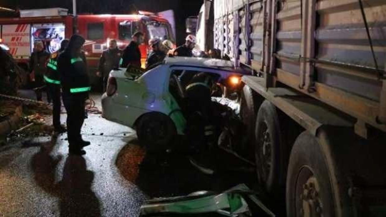 Şanlıurfa'da dehşete d&uuml;ş&uuml;ren kaza: 3 &ouml;l&uuml;, 2 yaralı