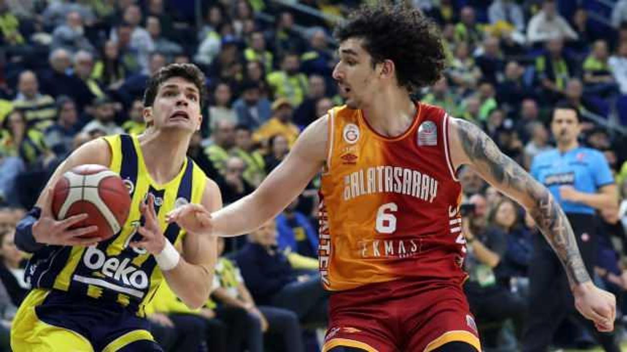 Fenerbah&ccedil;e derbide Galatasaray'a fark attı