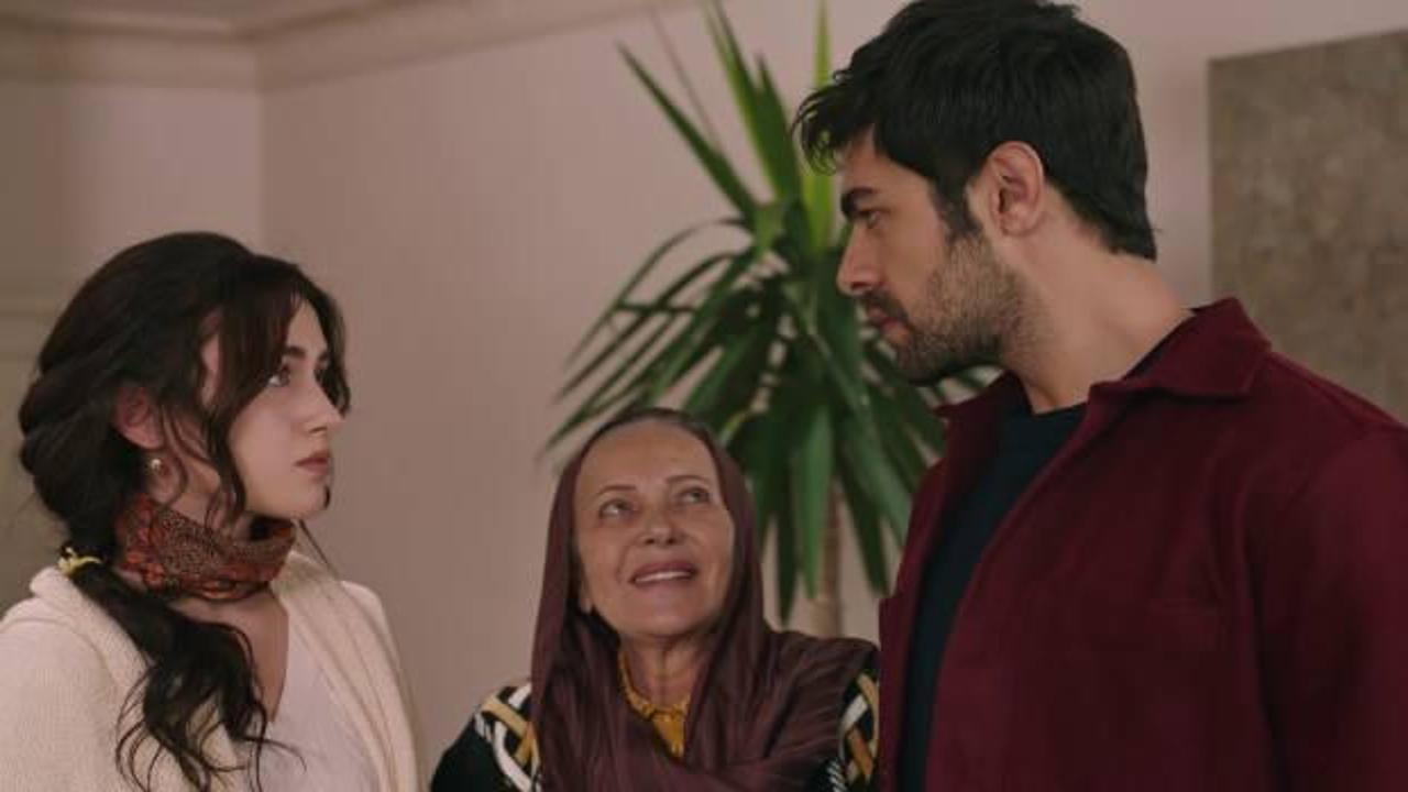 Babaanne Z&uuml;mr&uuml;t, Zeynep ile Halil'i nişanladı