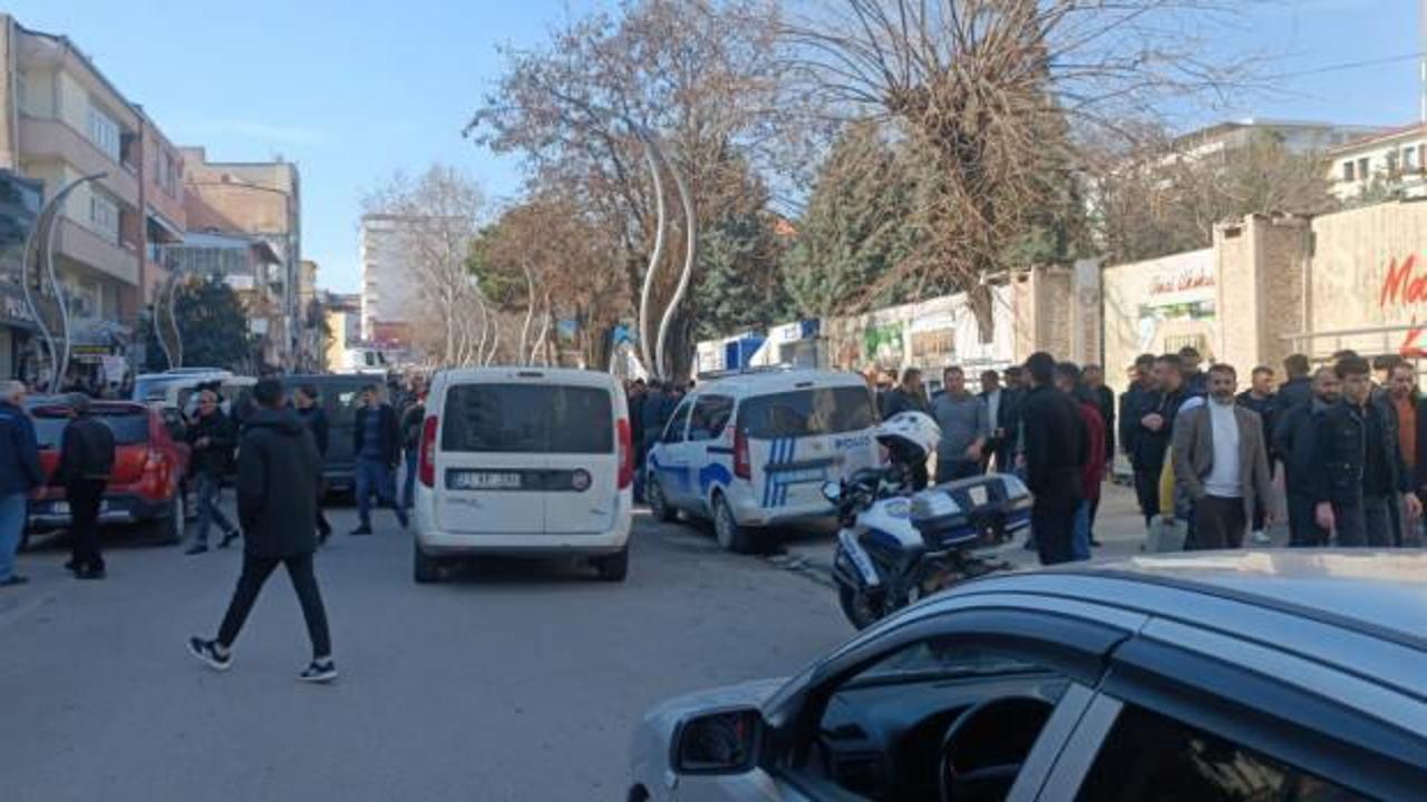 Diyarbakır'ı karıştıran olay! Silahlar çekildi: 1'i spor kulübü başkanı 3 yaralı