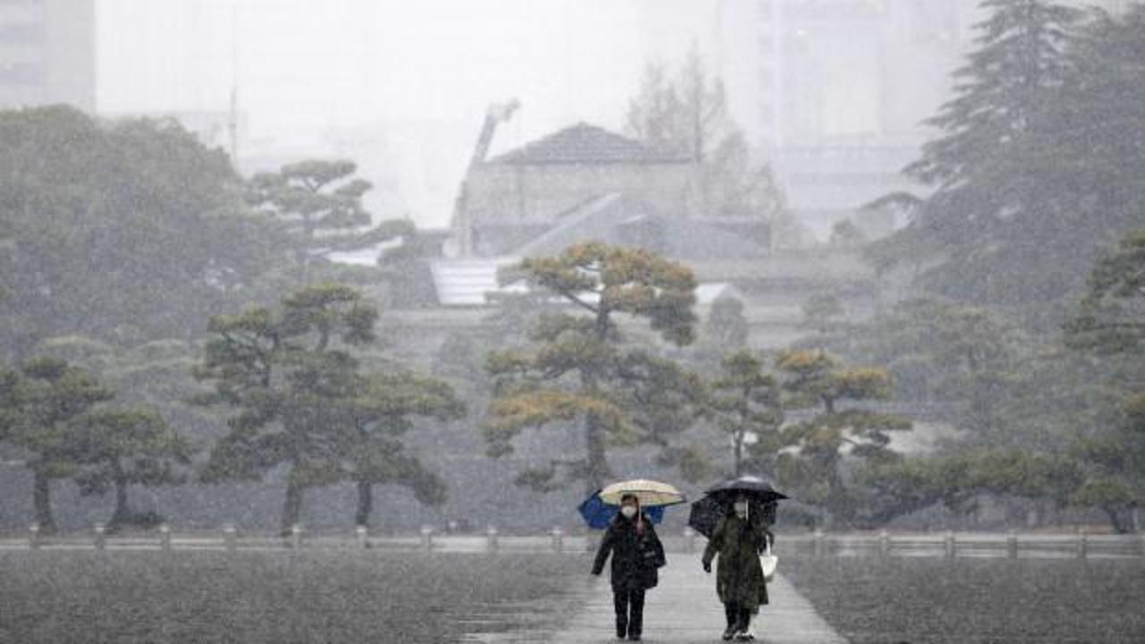  Japonya’da şiddetli kar: 160 yaralı, 132 uçuş iptal