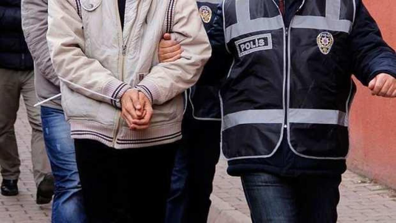 İzmir'de FETÖ operasyonu: 4 şüpheli yakalandı