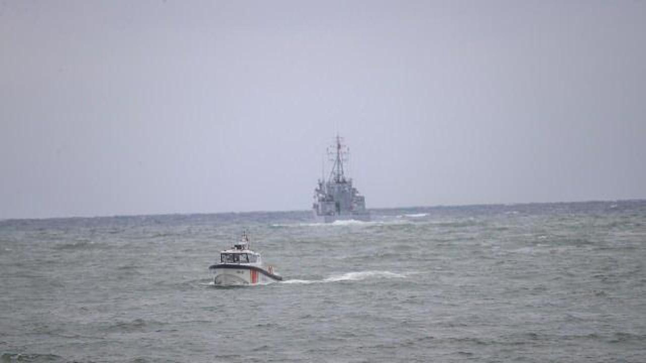 Marmara Denizi'nde batan gemi m&uuml;rettebatı i&ccedil;in arama &ccedil;alışmaları s&uuml;r&uuml;yor