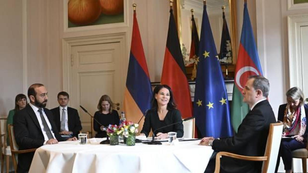 Azerbaycan ve Ermenistan barış i&ccedil;in Berlin'de g&ouml;r&uuml;şt&uuml;