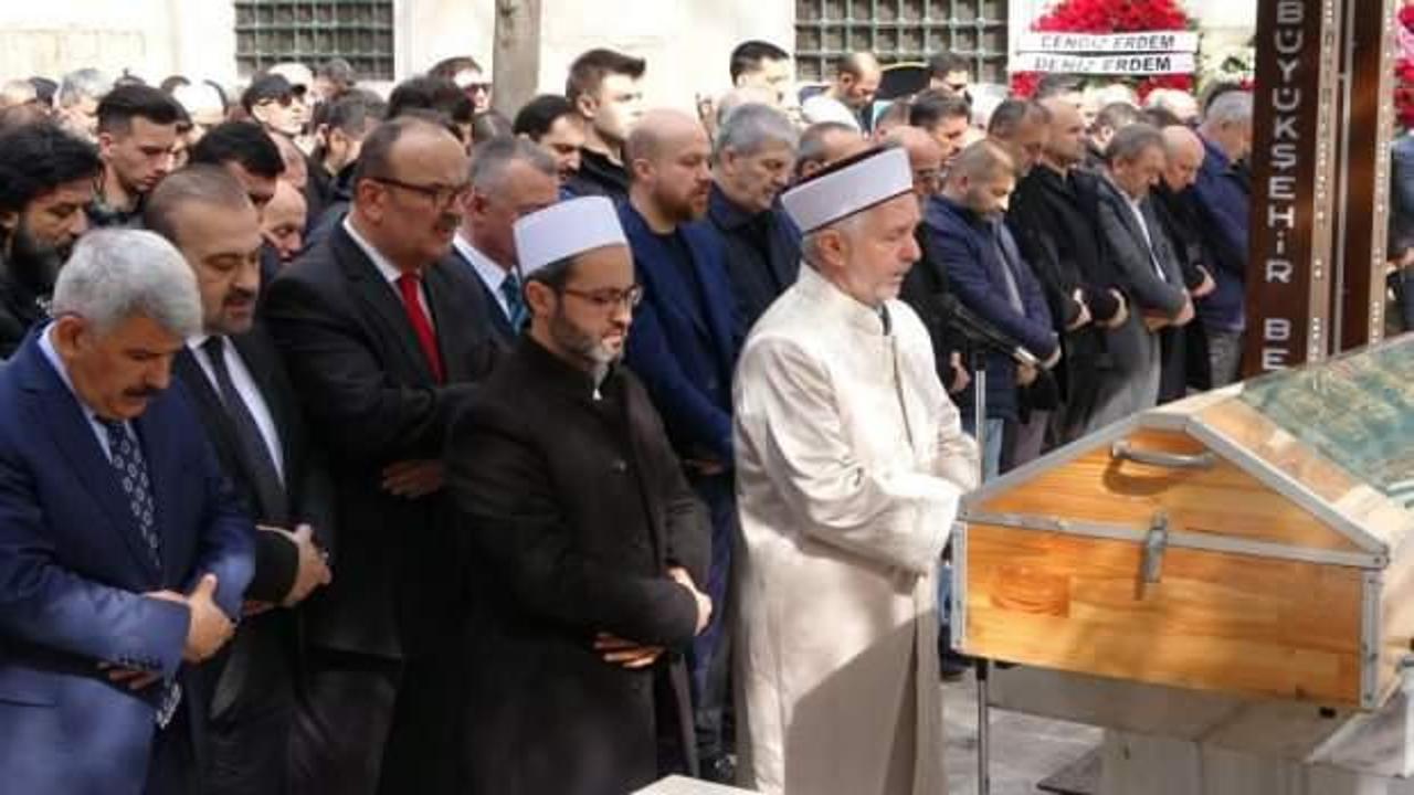 Başkan Erdoğan'ın d&uuml;n&uuml;r&uuml;n&uuml;n babası son yolculuğuna uğurlandı