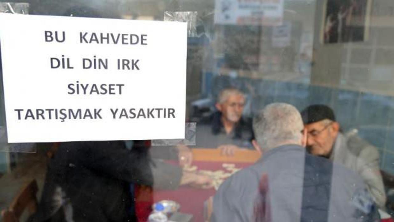 Bu kahvehanede 'siyaset' konuşmak yasak