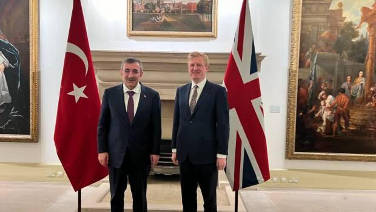Cevdet Yılmaz, İngiltere Başbakan Yardımcısı ile görüştü