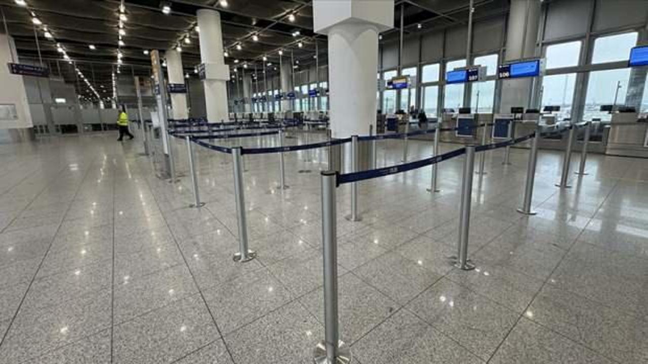 Frankfurt Havalimanı bugün yolculara kapalı olacak