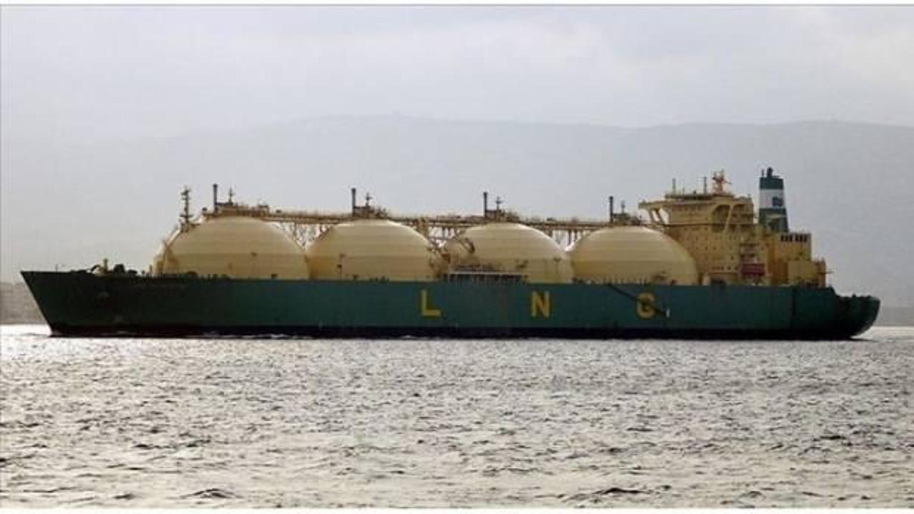 Cezayir bandıralı LNG gemisi Türkiye'de