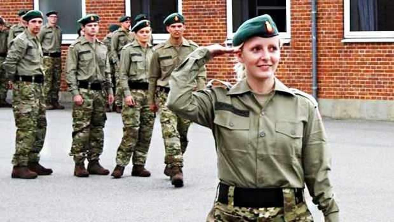 Danimarka'da kadınlara zorunlu askerlik getirildi