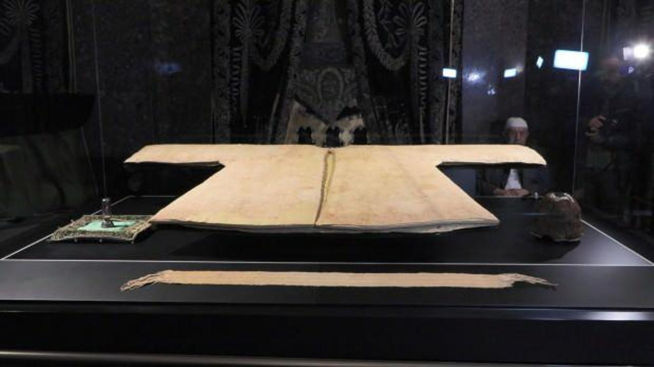 Hırka-i Şerif ziyarete a&ccedil;ıldı