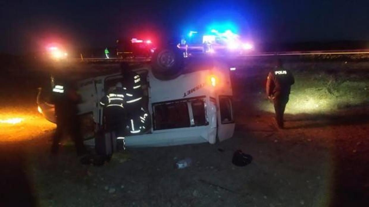Konya’da minibüs şarampole devrildi: 6 yaralı