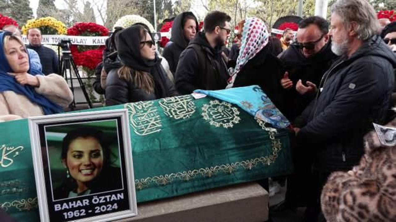 Bahar &Ouml;ztan son yolculuğuna uğurlandı