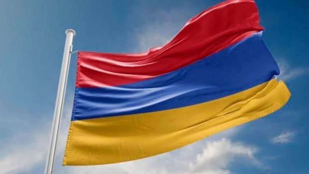  Ermenistan’da karakola el bombalı saldırı