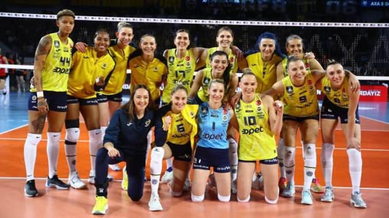 Kupa Voley'de ilk finalist Fenerbahçe oldu!