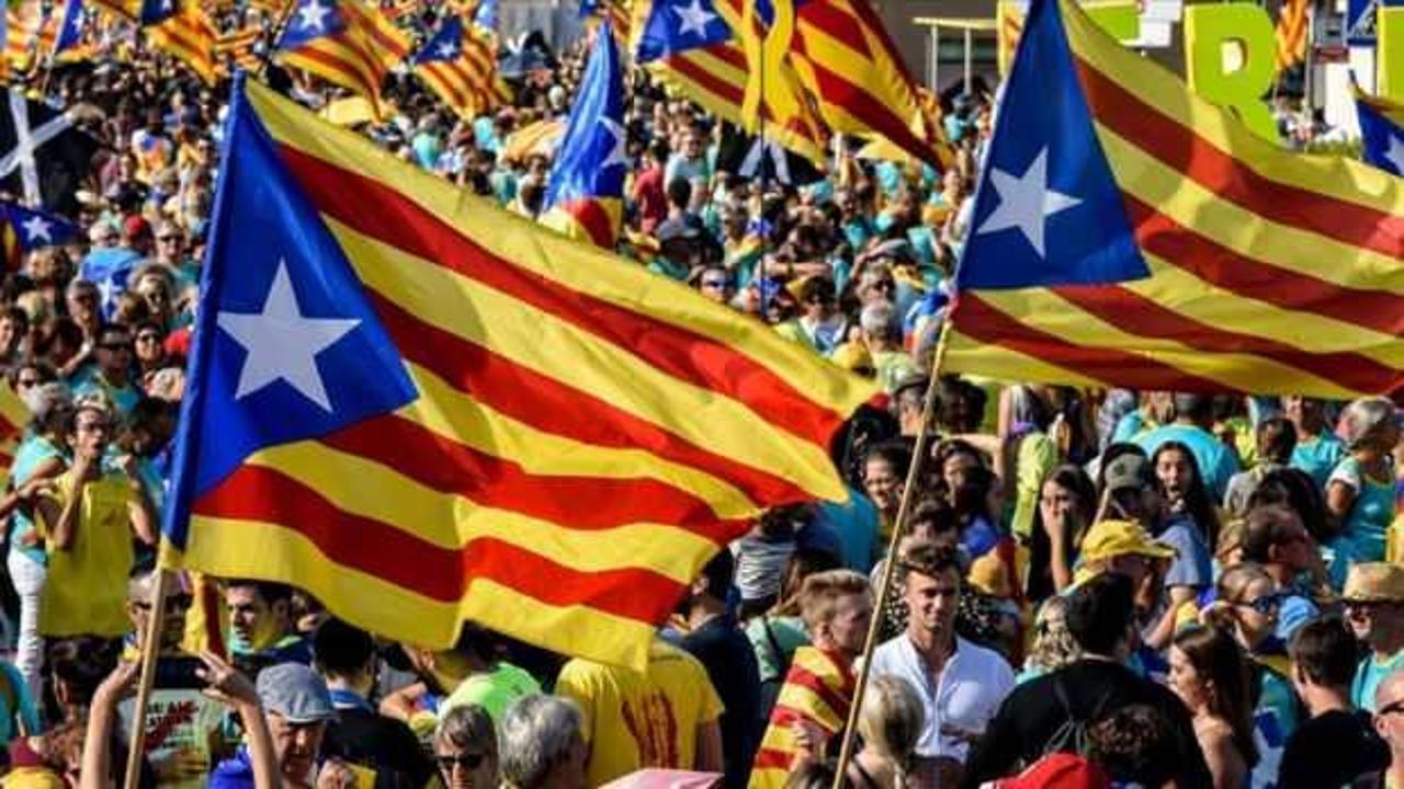 İspanya hükümeti, Katalonya'daki bağımsızlık ilanı girişimini engelleme kararı aldı