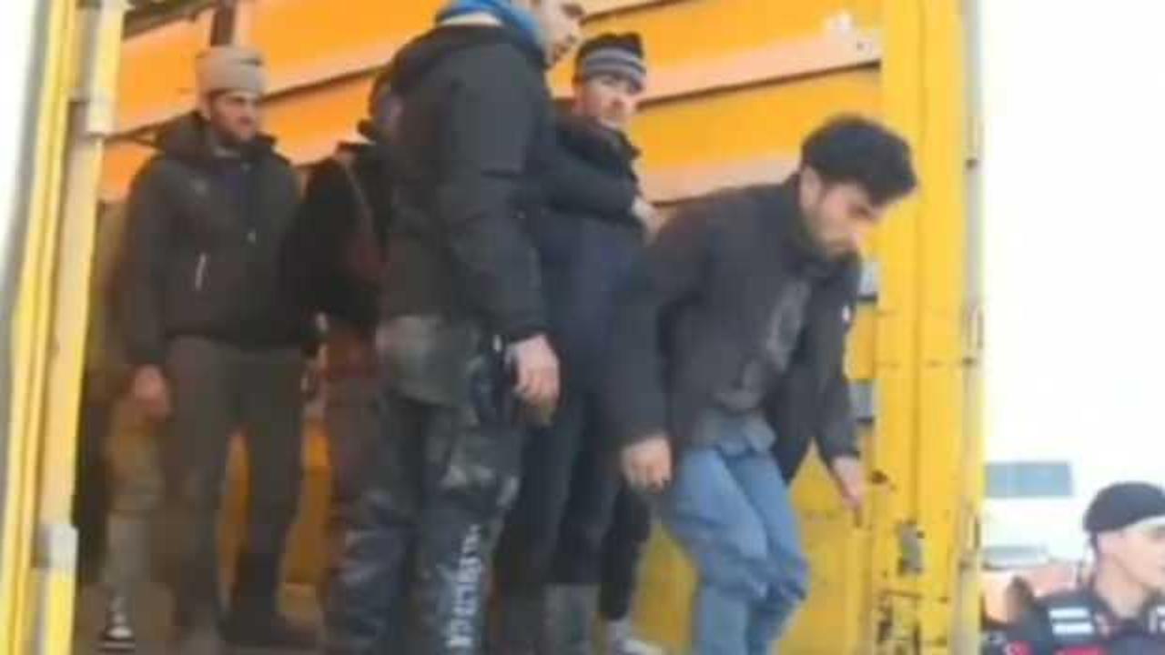 Kalkan-17 operasyonlarında 44 g&ouml;&ccedil;men ka&ccedil;ak&ccedil;ısı yakalandı