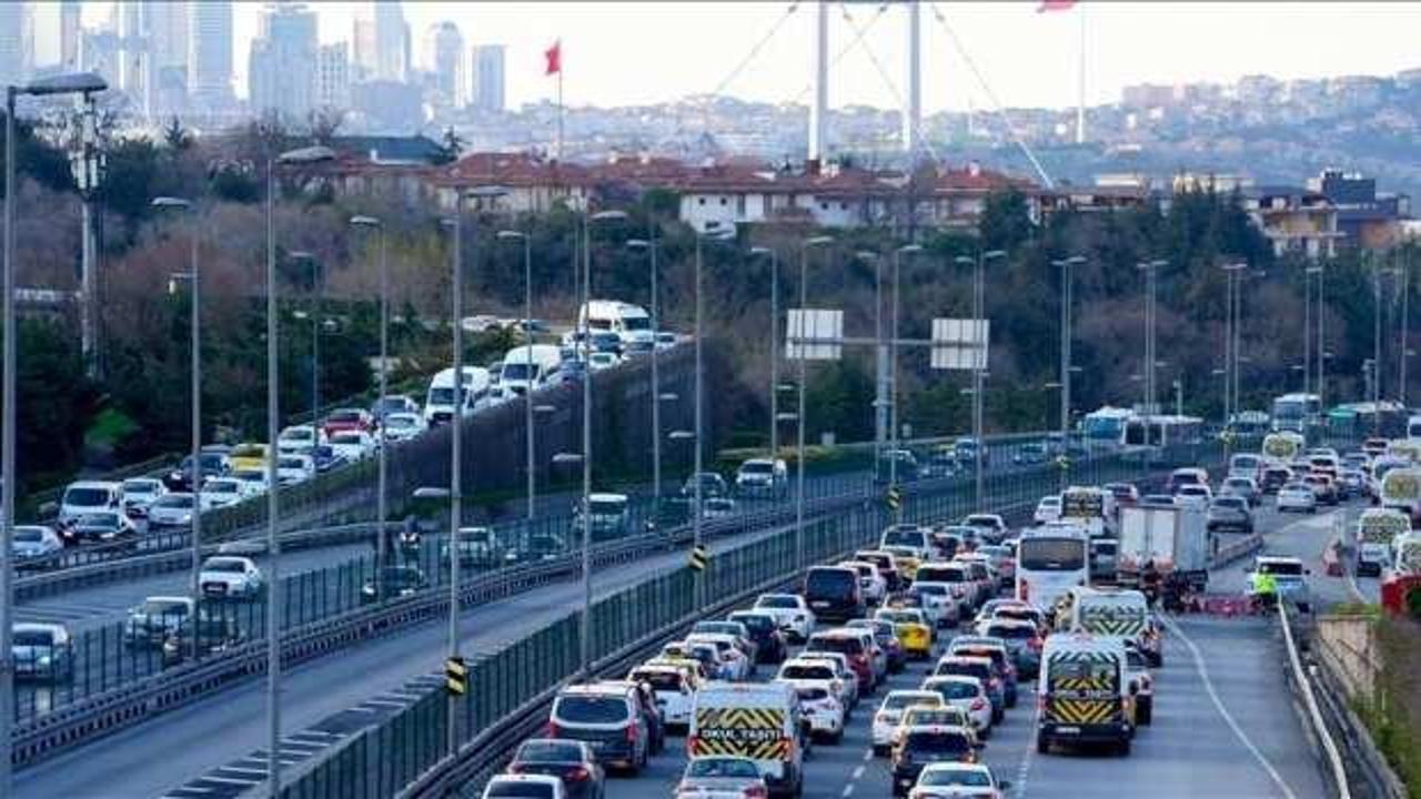 İstanbul'da trafik yoğunluğu yüzde 80'e ulaştı 
