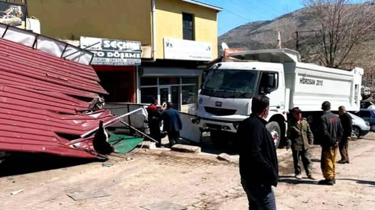 Kayseri'de kamyon dehşet saçtı: 10 araç, 4 iş yerini biçti