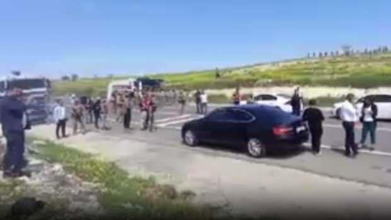  &Ouml;rg&uuml;t elebaşı &Ouml;calan&rsquo;ın doğum g&uuml;n&uuml;n&uuml; kutlamak isteyen gruba izin verilmedi