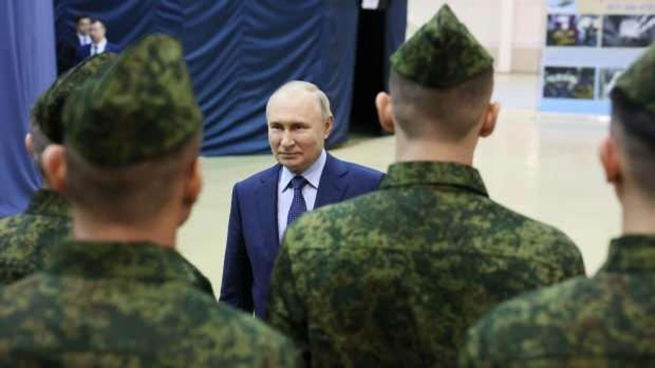 Putin'den yeni zorunlu askerlik hamlesi: Yaş sınırını yükseltti! 