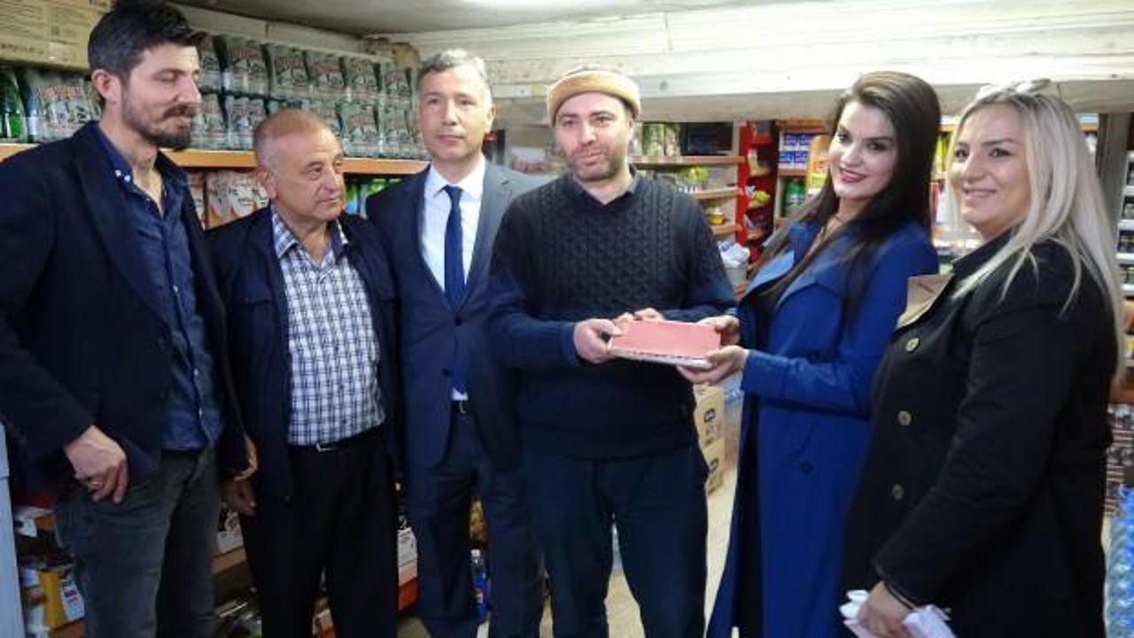 Yozgat'ta hayırseverler 5 bakkalın veresiye defterini satın aldı