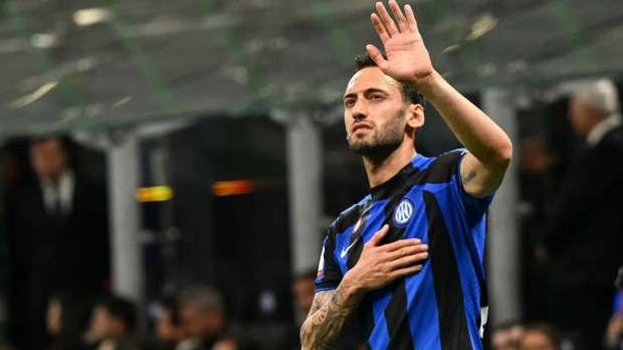 Hakan Çalhanoğlu, Galatasaray formasıyla paylaşım yaptı!