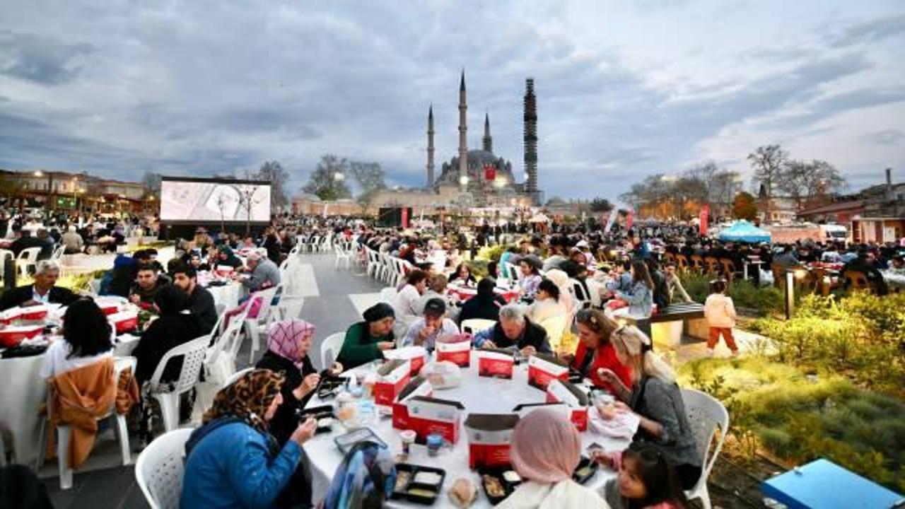 YTB, dünyanın  dört bir yanında Ramazan'ın bereketini paylaştı