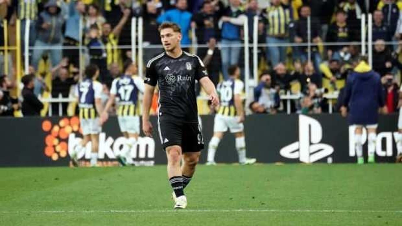 Fenerbahçeli taraftarlar Semih Kılıçsoy'u alkışladı