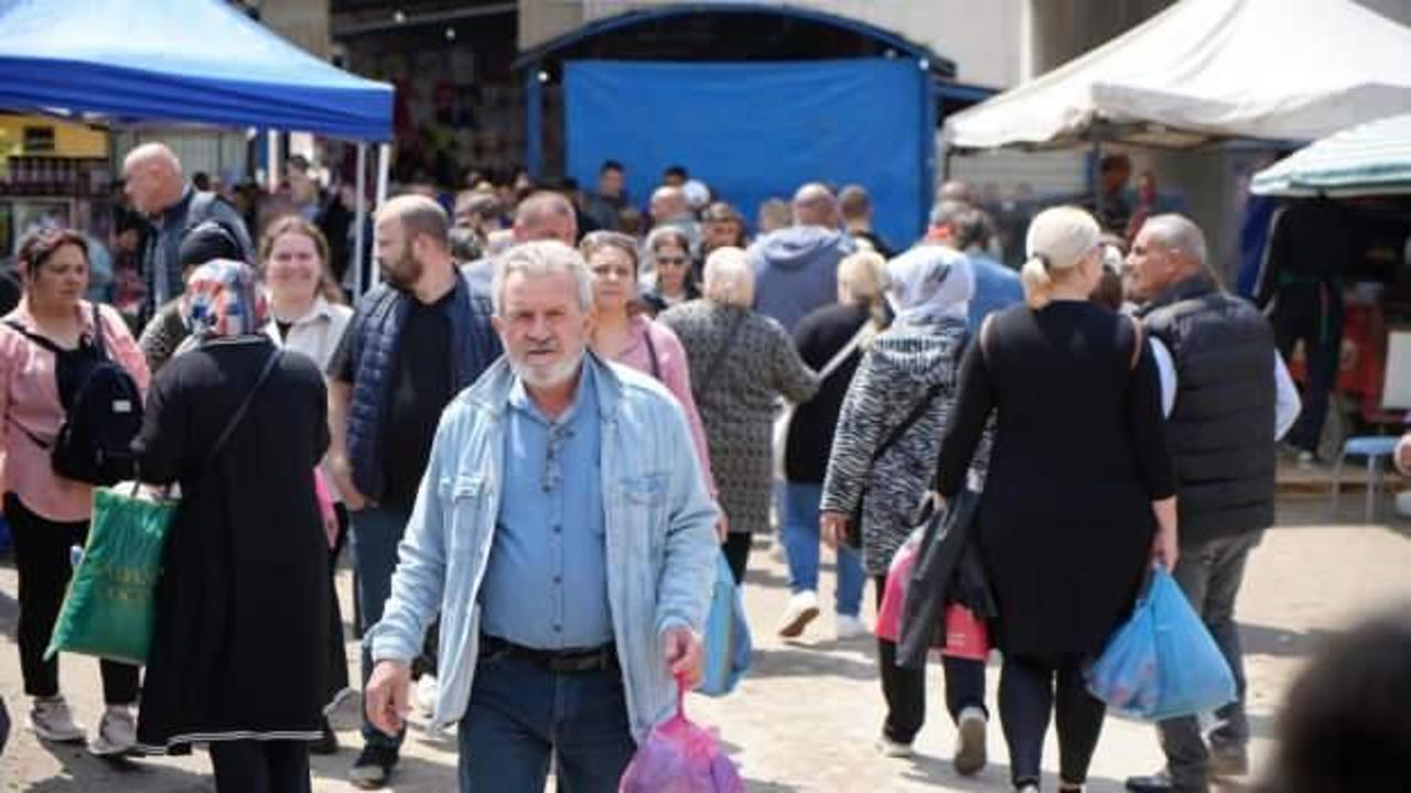 Edirne’de Bulgarların alışveriş mesaisi sürüyor