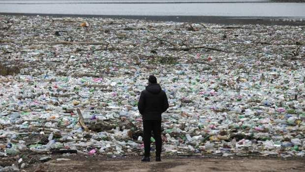 Plastik kirliliğine en &ccedil;ok sebep olan markalar Coca Cola ve PepsiCo