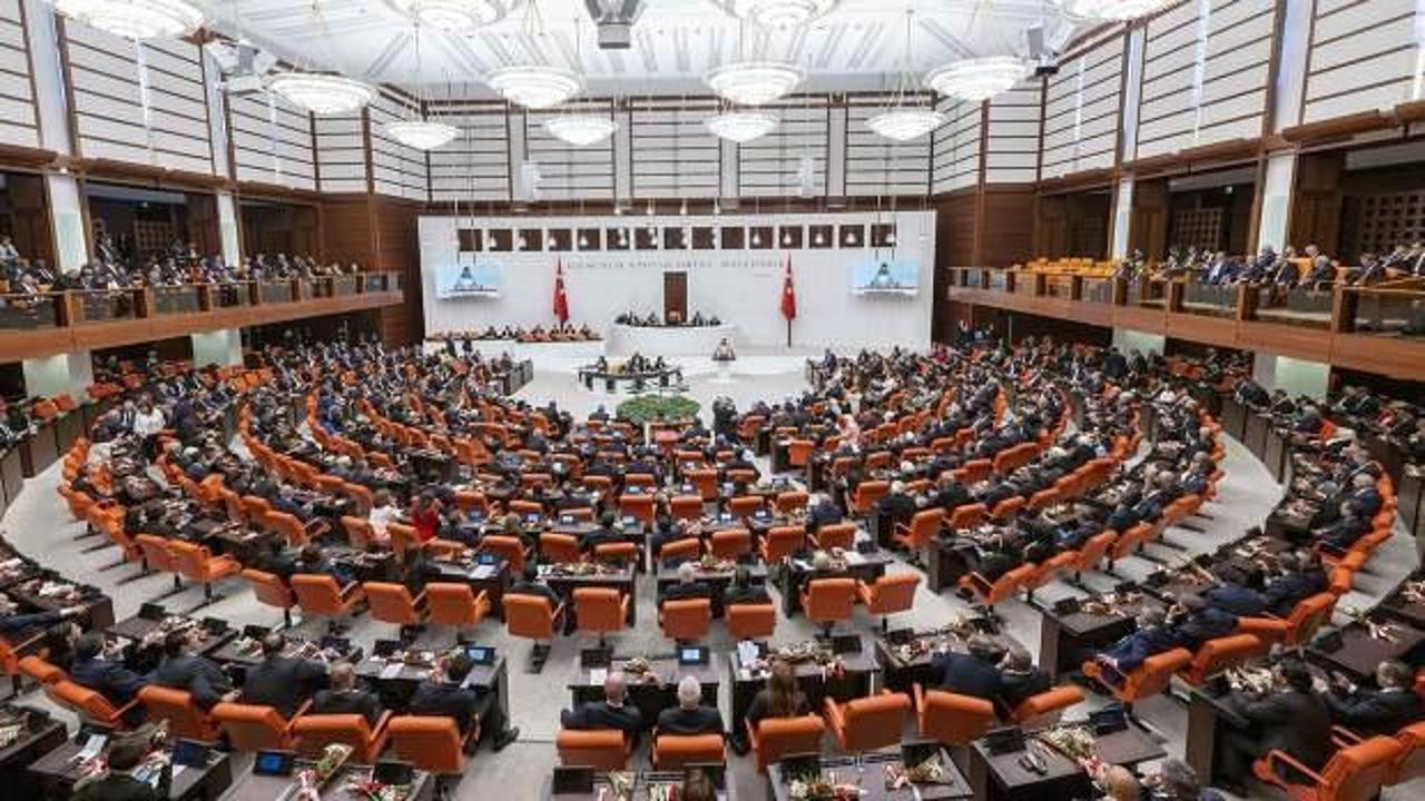 Son dakika: TBMM'de tarihi hareketlilik, yeni anayasaya mesaisi bug&uuml;n başlıyor!