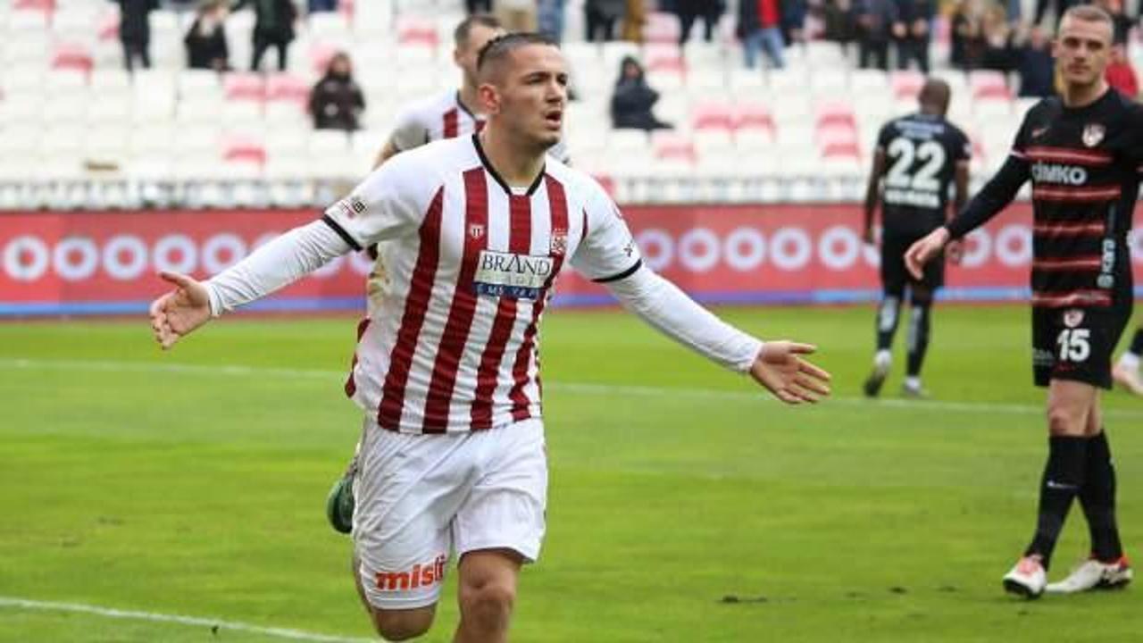 S&uuml;per Lig'de yılın s&uuml;rprizi ger&ccedil;ekleşebilir!