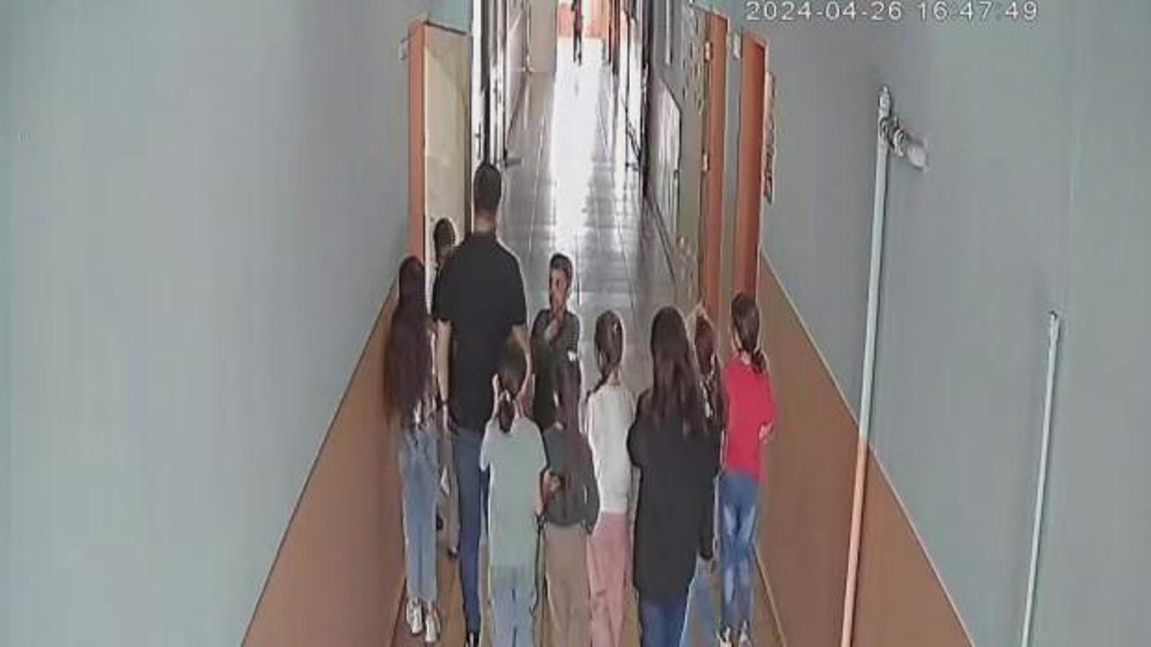 Van&rsquo;da &ouml;ğretmenden hayat kurtaran heimlich manevrası