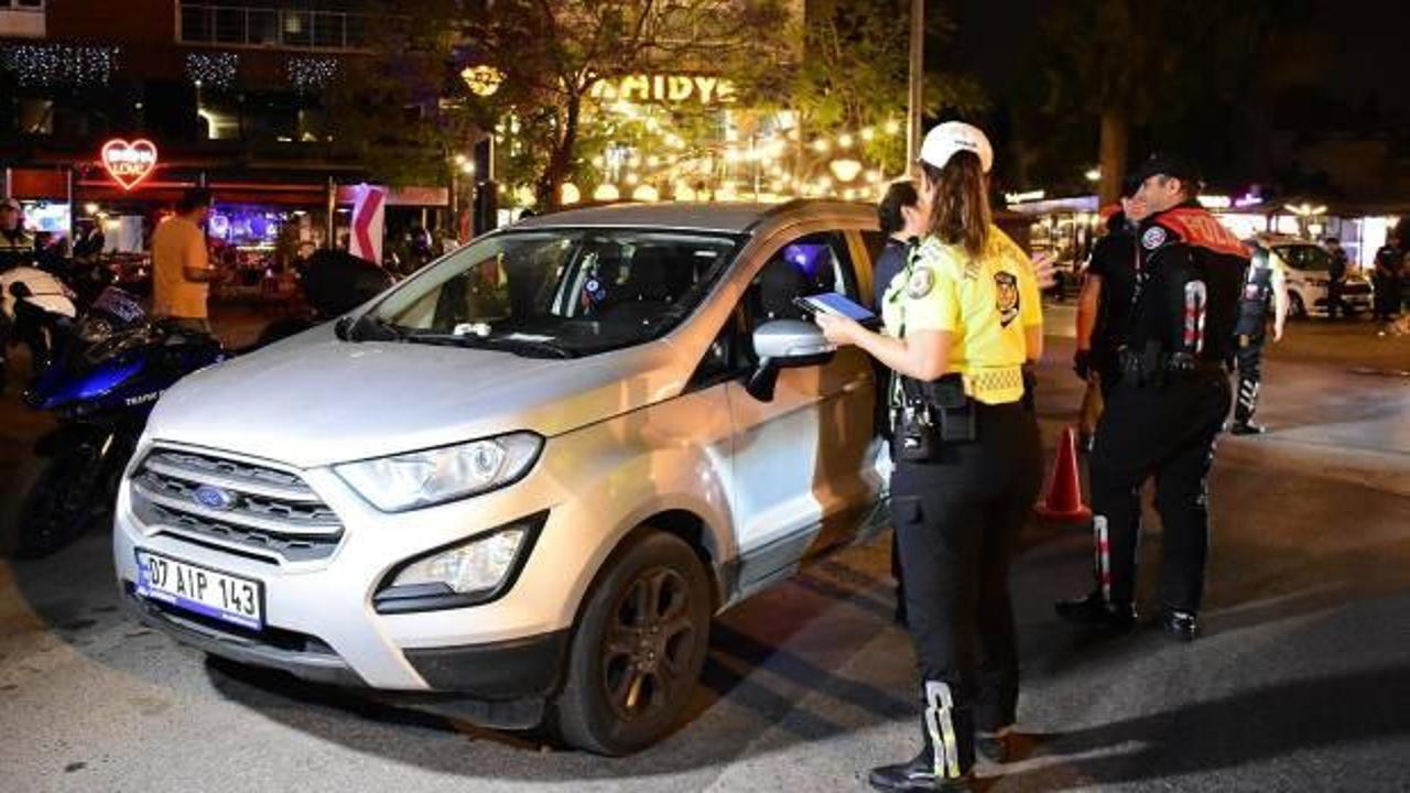 Antalya'da 4 bin polisle huzur uygulaması