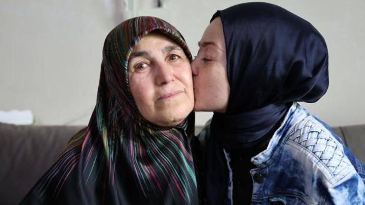 B&ouml;breğini vererek kızını yeniden hayata bağladı