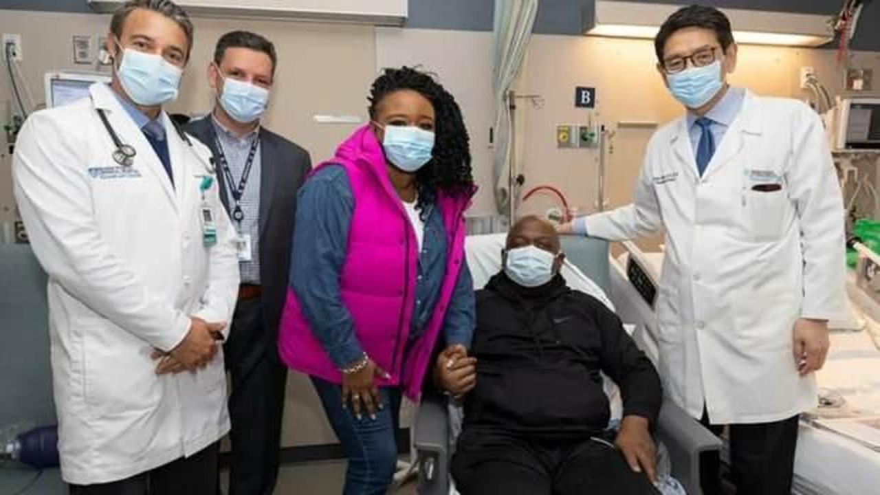 Domuz b&ouml;breği nakledilen ilk hasta &ouml;ld&uuml;