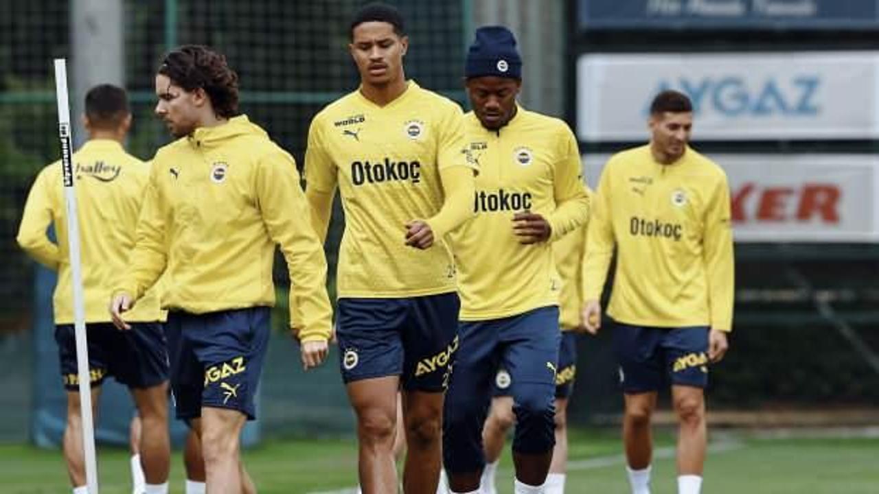 Fenerbah&ccedil;e'de sarı kart alarmı! 6 yıldız derbiyi ka&ccedil;ırabilir