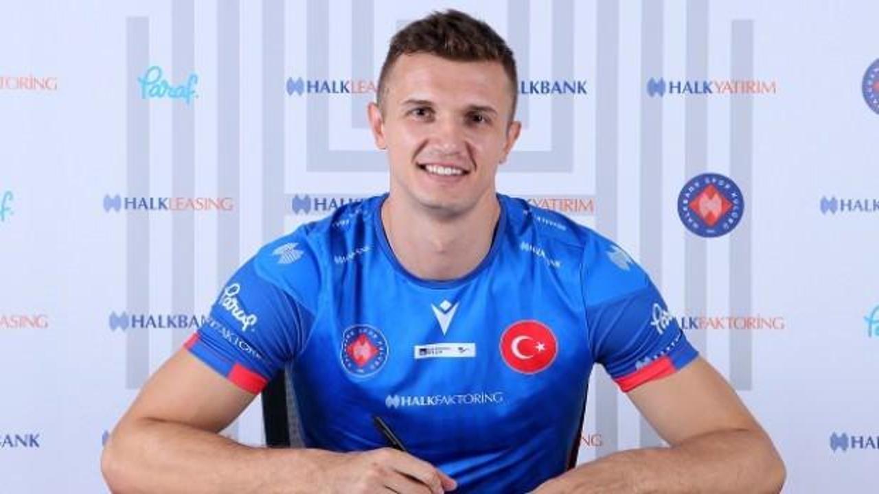 Halkbank, tecrübeli voleybolcu Mert Matic'le sözleşme yeniledi