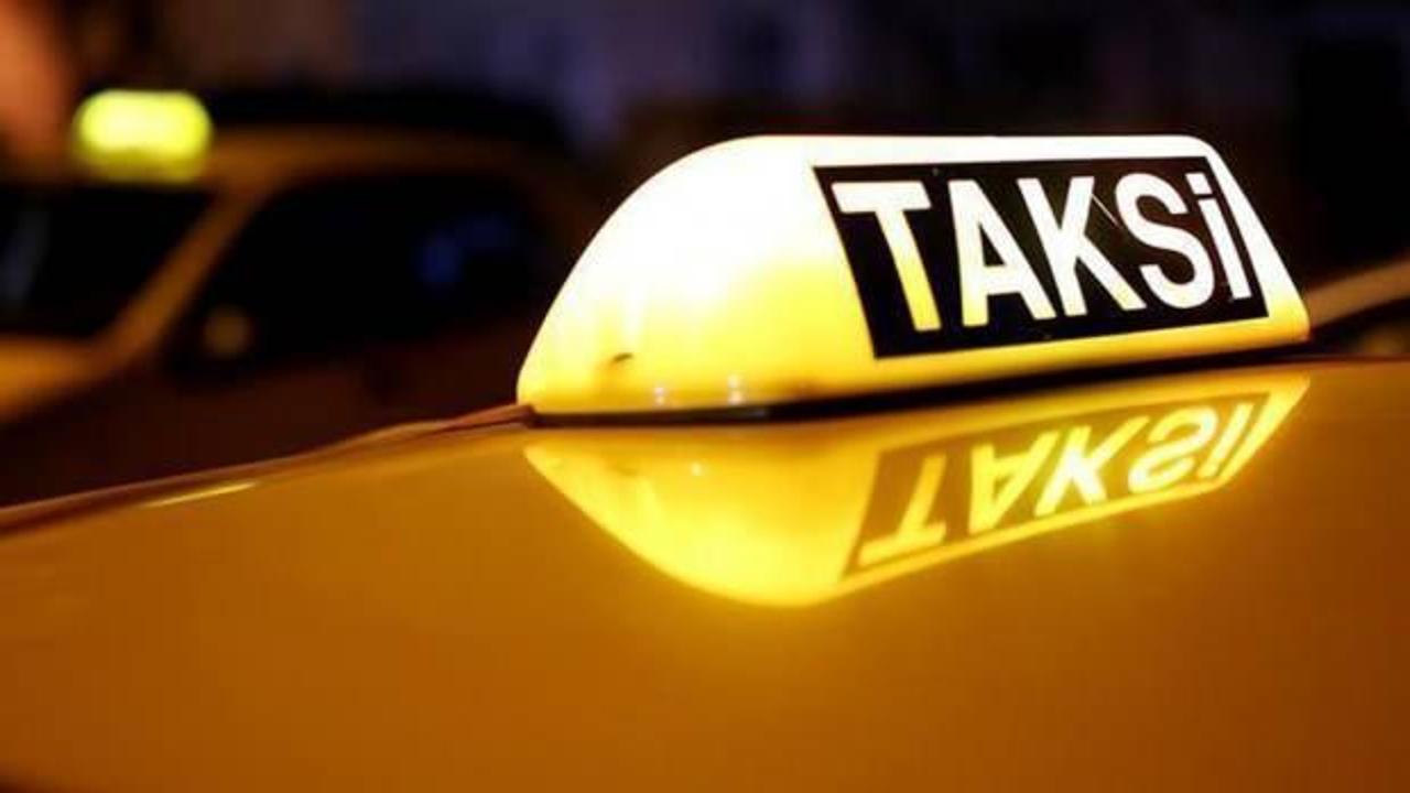Kadın m&uuml;şterileri darp eden taksici trafikten men edildi