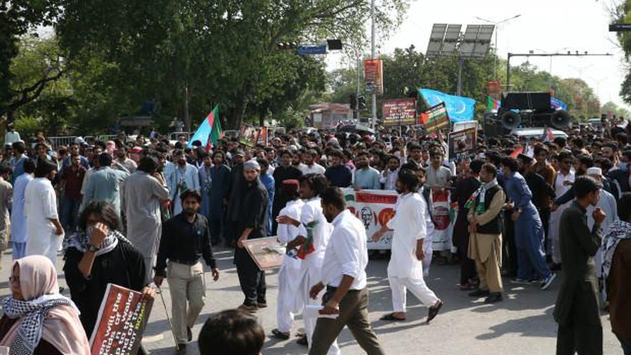 Pakistan'da dev protesto! İsrail'e destek veren ABD'ye sert tepki
