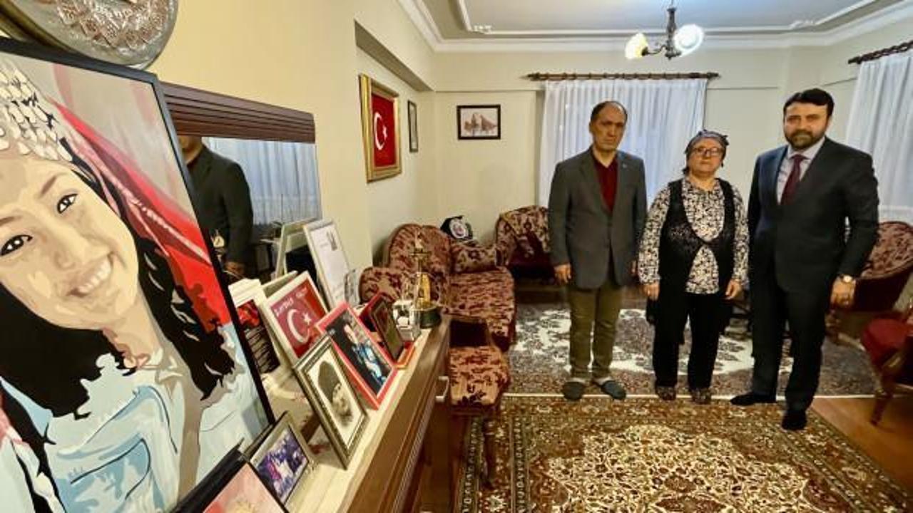 Şehit öğretmen Aybüke Yalçın'ın annesi Anneler Günü'nde unutulmadı