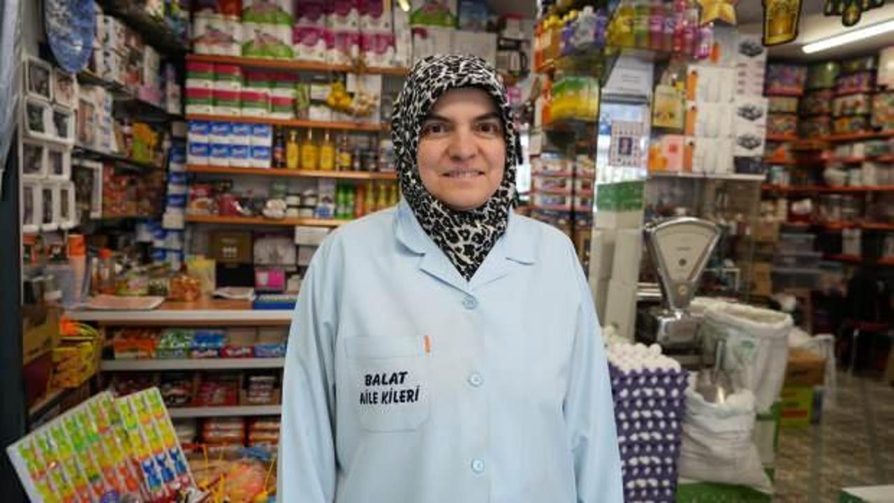 S&uuml;permarketlere karşı 65 yıldır bakkal işletiyor