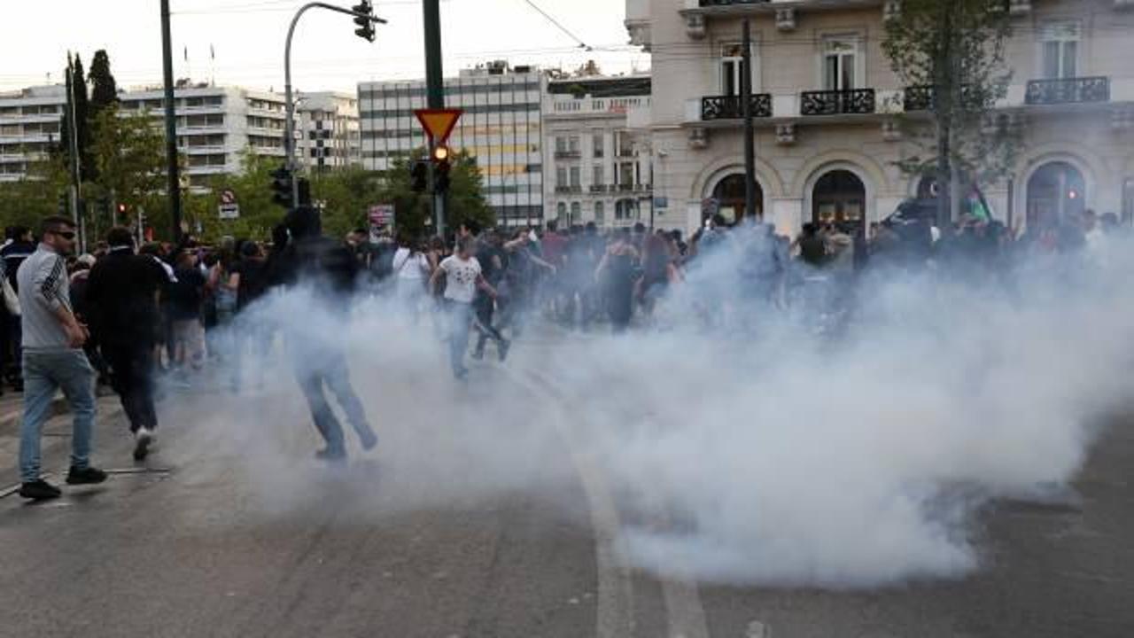 Yunanistan'da Filistin destek&ccedil;ilerine biber gazıyla m&uuml;dahale!