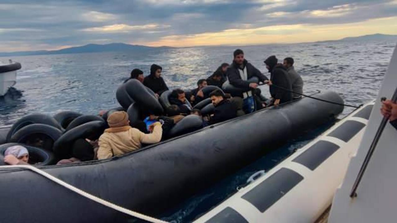 İzmir a&ccedil;ıklarında 160 d&uuml;zensiz g&ouml;&ccedil;men yakalandı