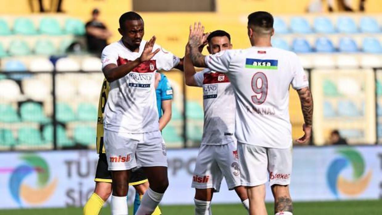 Yiğidolar İstanbul'da 3 golle kazandı