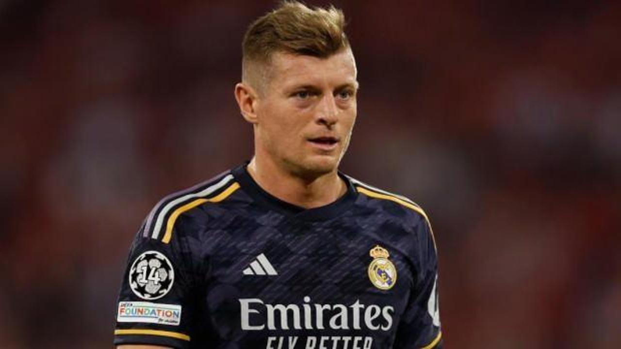 Toni Kroos'tan sürpriz karar!